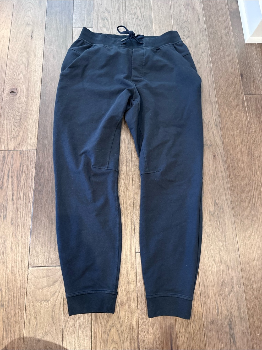 lululemon athletica Men's Black Jogger Sweatpants with Drawstring
